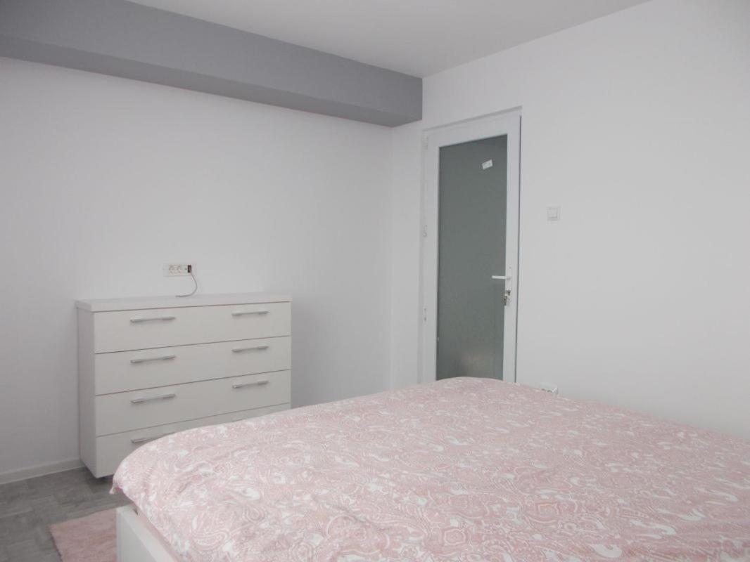 Apartament Tanya Targoviste Exterior foto